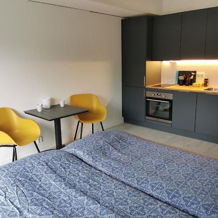 Lofoten Studio Apartment, Vestermyrveien 11 スヴォルヴァール エクステリア 写真